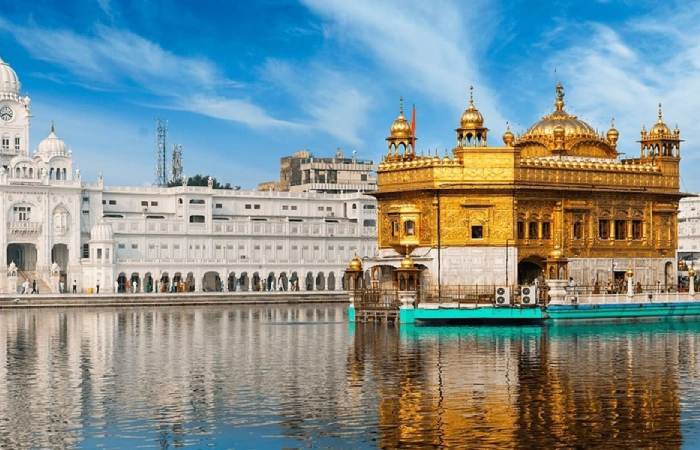 Family Trip Cab Booking from Amritsar