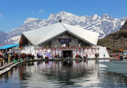 Hemkunt Sahib Tour from Chandigarh