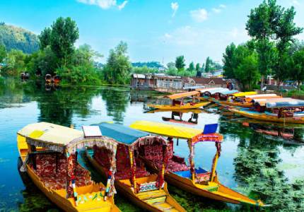 Blissful Kashmir Retreat: Chandigarh to Srinagar